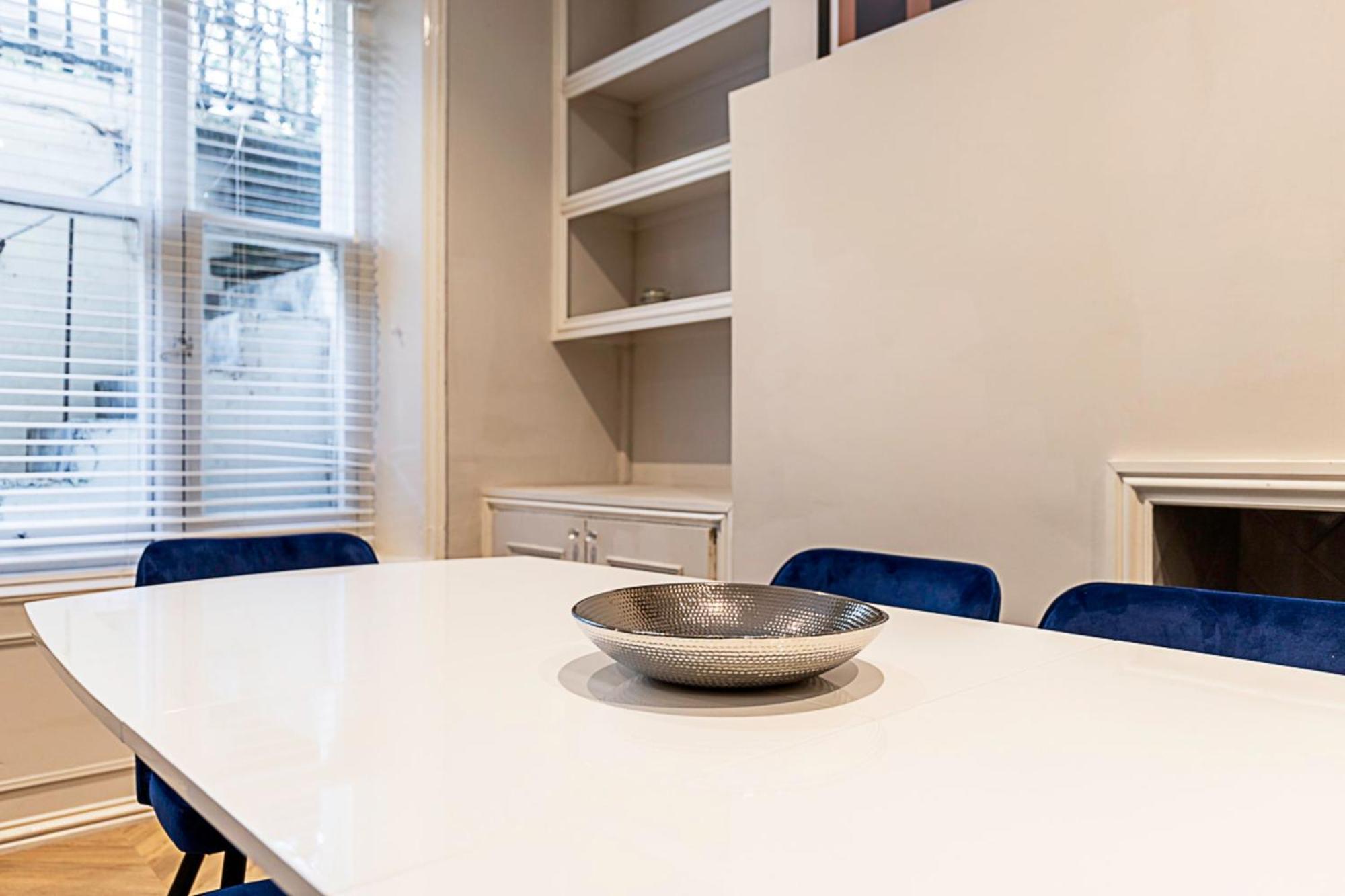 Beautiful Two Bedroom Abode In Notting Hill Апартаменты