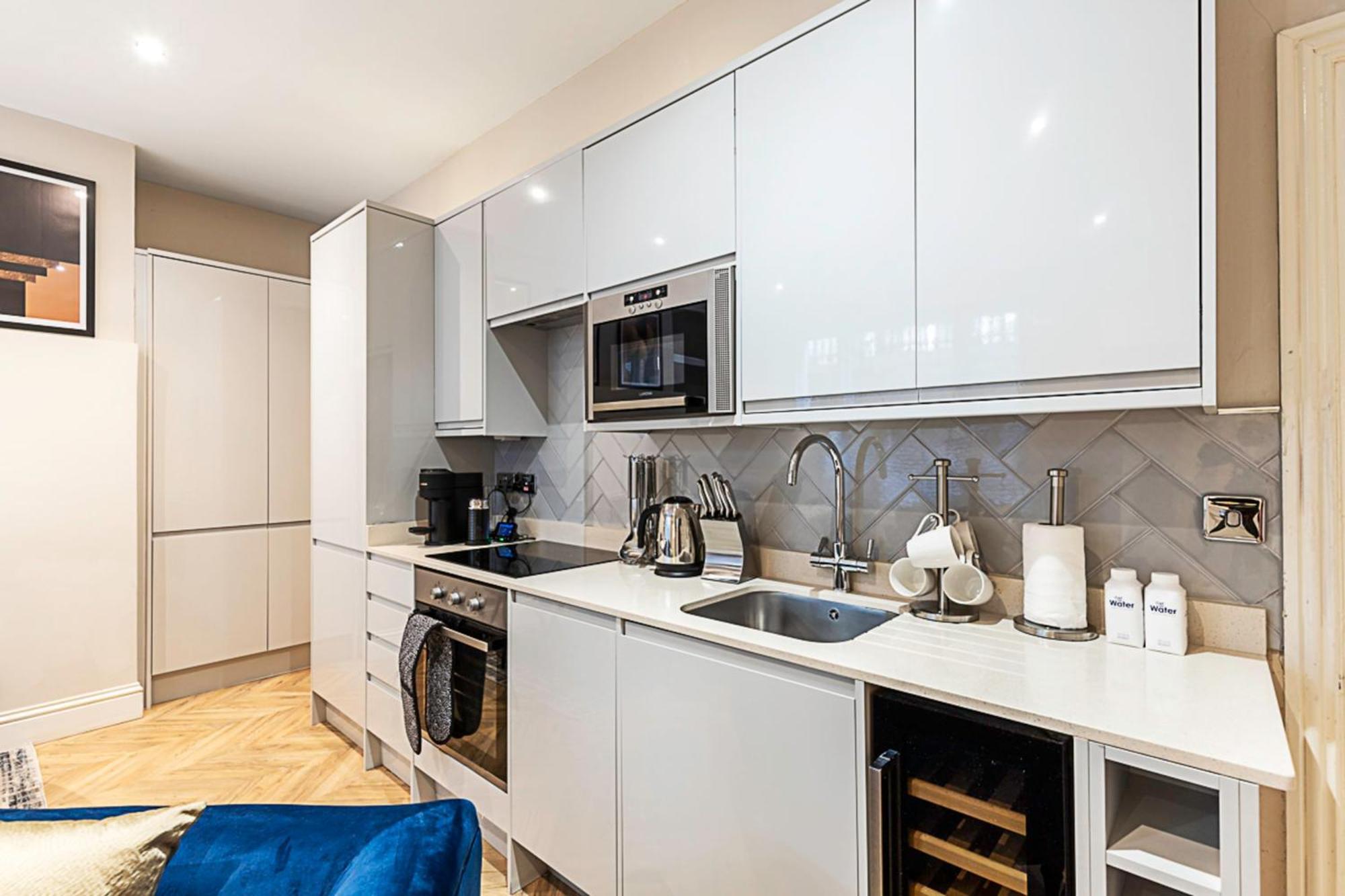 Апартаменты Beautiful Two Bedroom Abode In Notting Hill