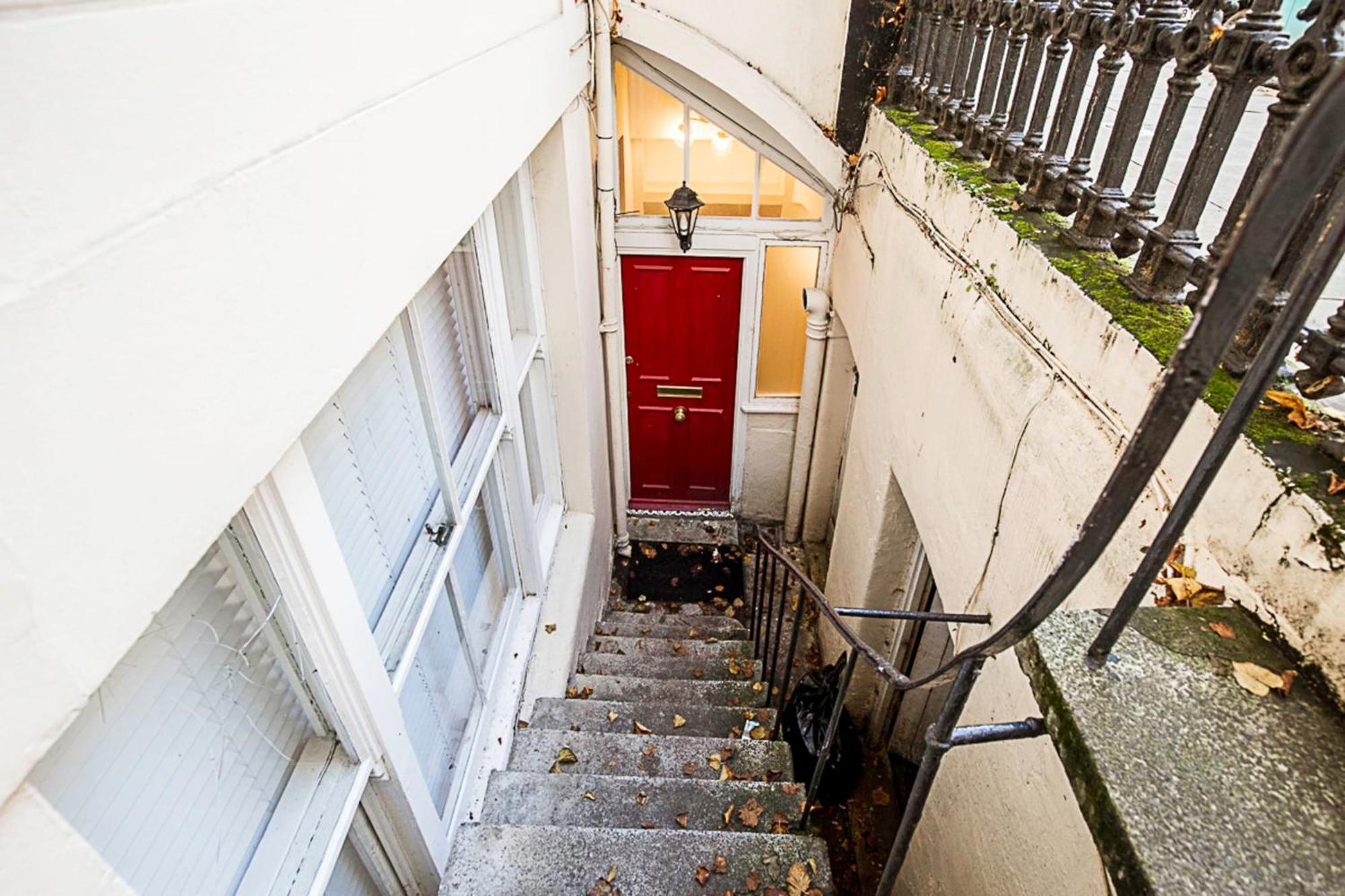 Beautiful Two Bedroom Abode In Notting Hill * Лондон