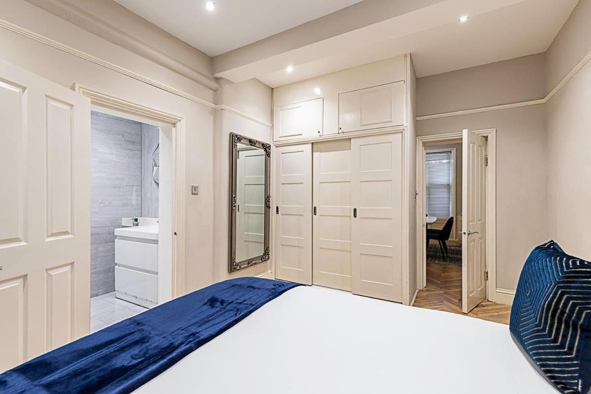 Апартаменты Beautiful Two Bedroom Abode In Notting Hill Лондон