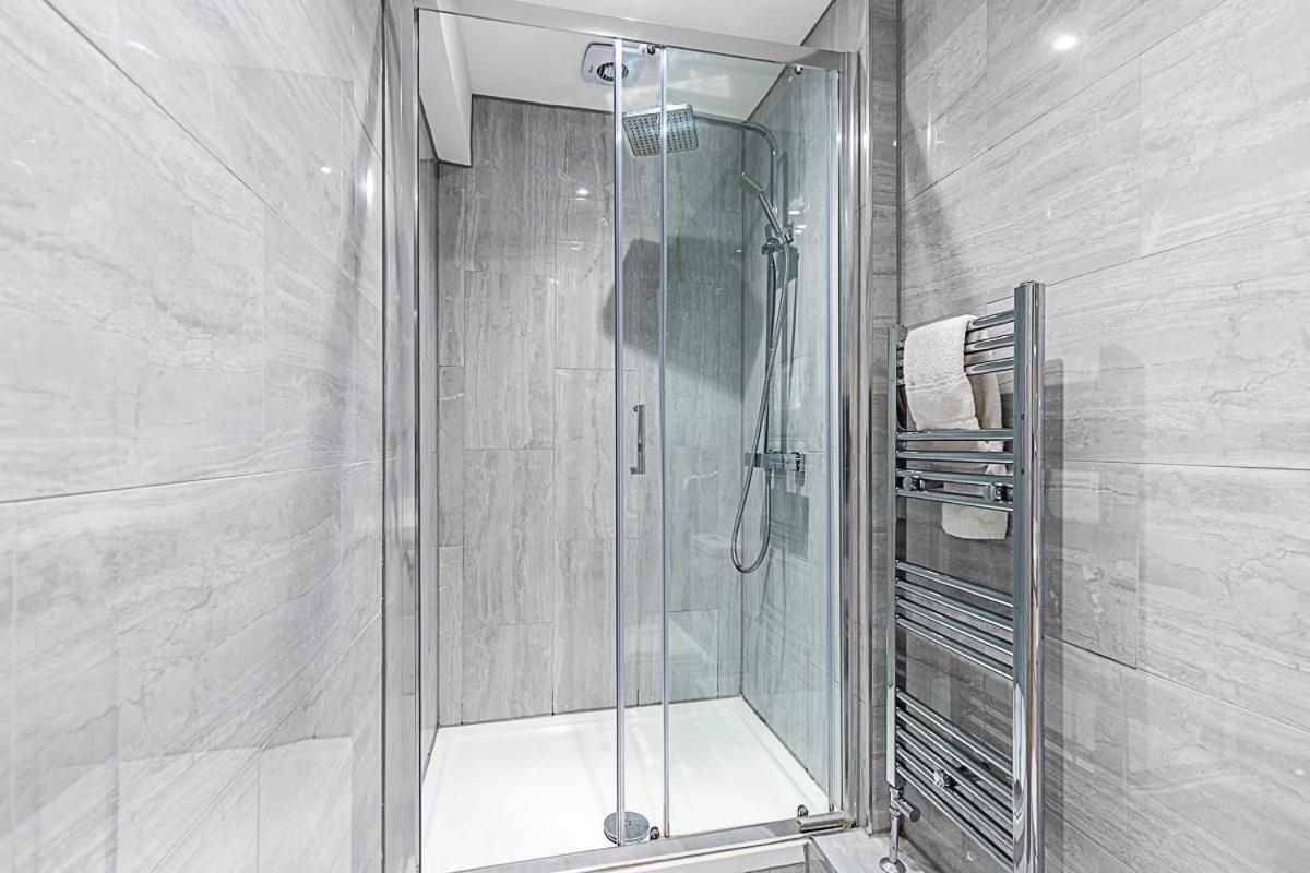 Beautiful Two Bedroom Abode In Notting Hill Апартаменты Лондон